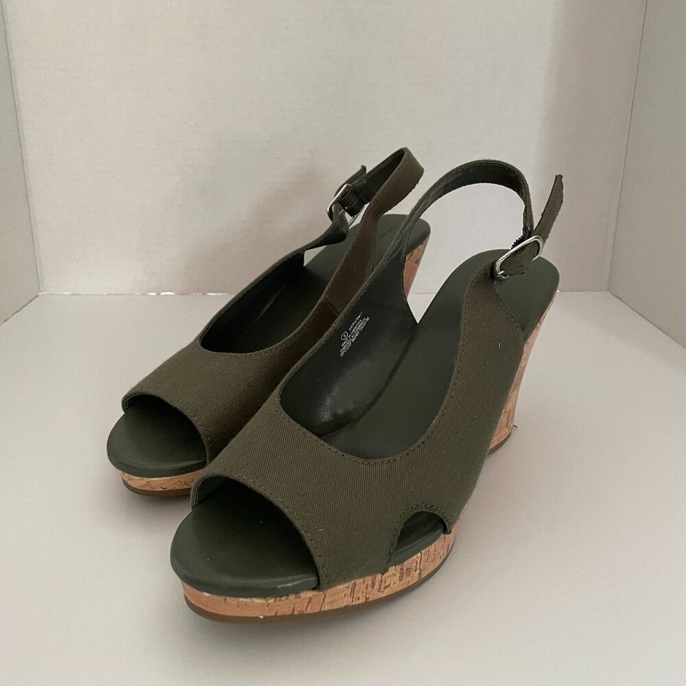 George Casual Summer Wedges Platform Sandals, Size 7, Color Light Green
